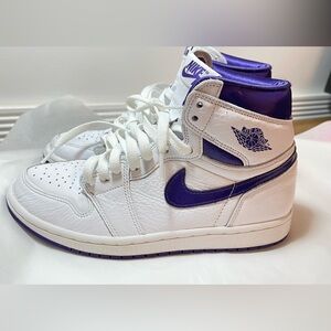 Nike Authentic size 7 Women's Court Purple sneakers shoes